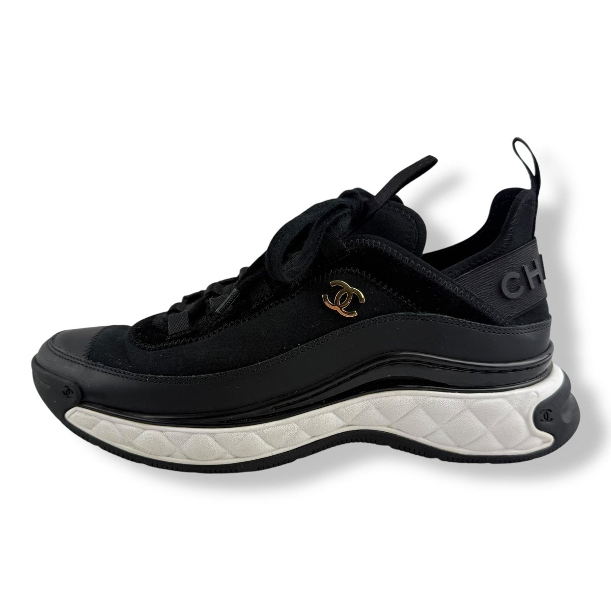 Chanel Runner CC Logo Black White UK 5 5 EU 38 5 Lux Central chanel-runner-cc-logo-black-white-uk-5-5-eu-38-5-lux-central