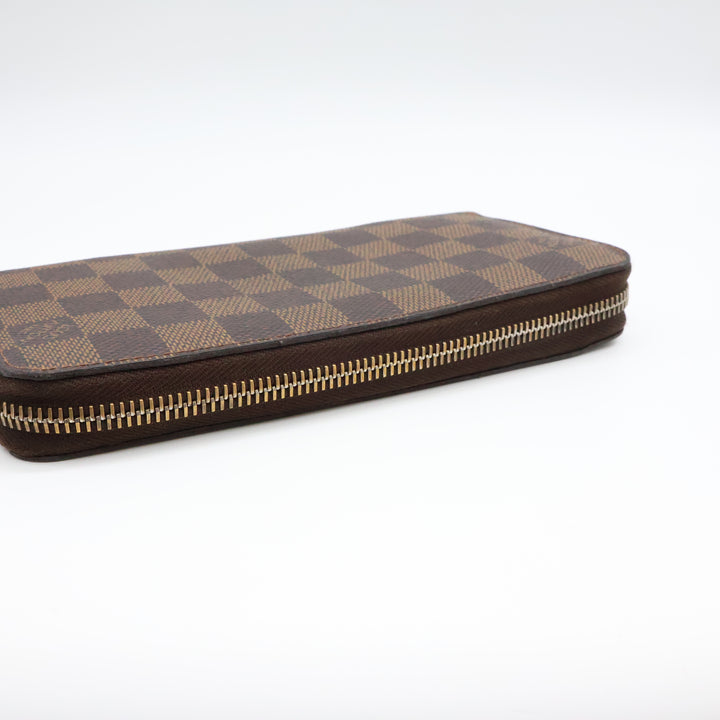 Louis Vuitton Brown Damier Zippy Purse