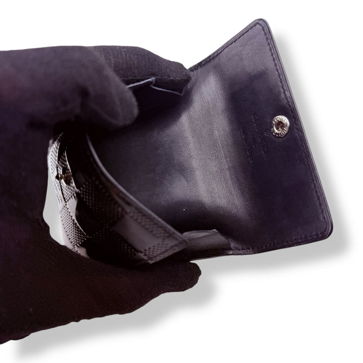 LOUIS VUITTON Ludlow Damier Vernis Noir Card Case Wallet in Black