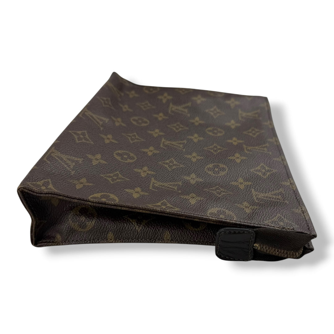 Louis Vuitton Vintage Brown Monogram Toiletry Pouch 26 Bag