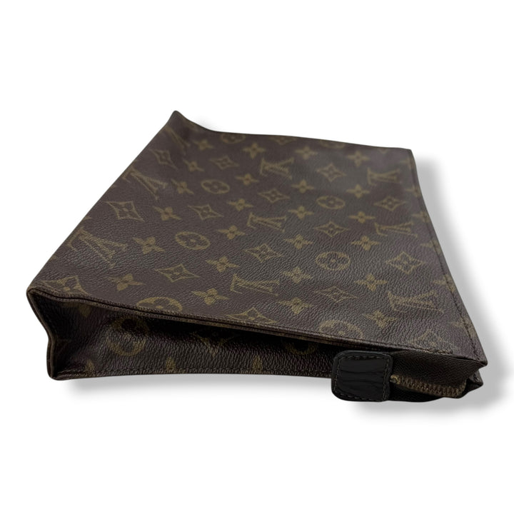 Louis Vuitton Vintage Brown Monogram Toiletry Pouch 26 Bag