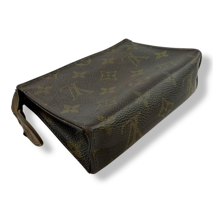 Louis Vuitton Brown Monogram Toiletry Pouch 15 Bag