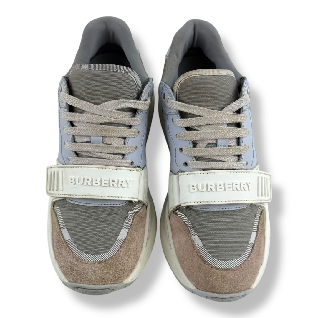 Burberry Ramsey Pink / White UK 4 / EU 37