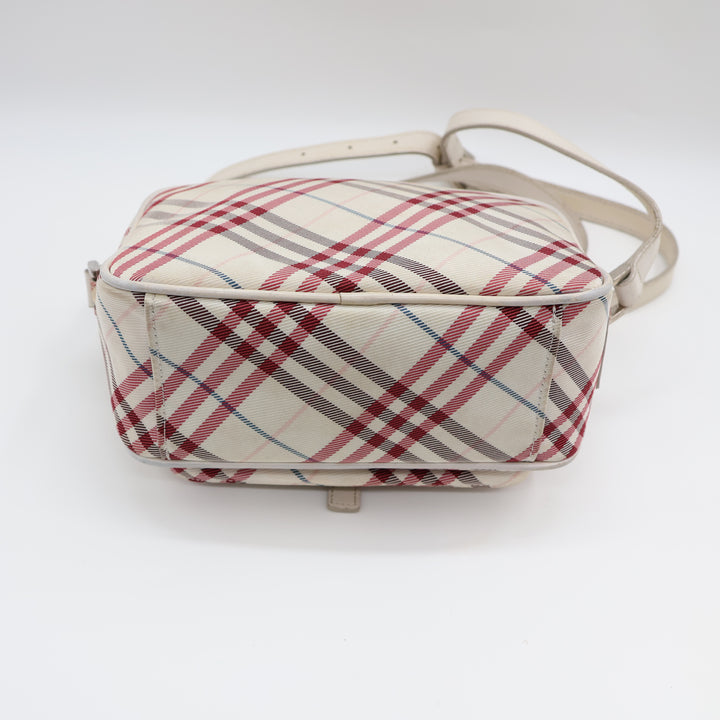 Burberry Blue Label White/Red Shoulder Bag