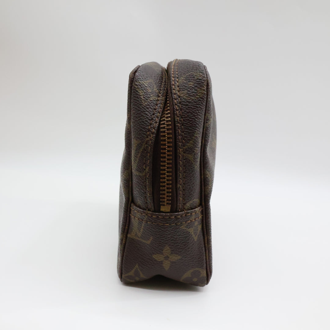 Louis Vuitton Trousse 23 Brown Monogram Toiletry Pouch