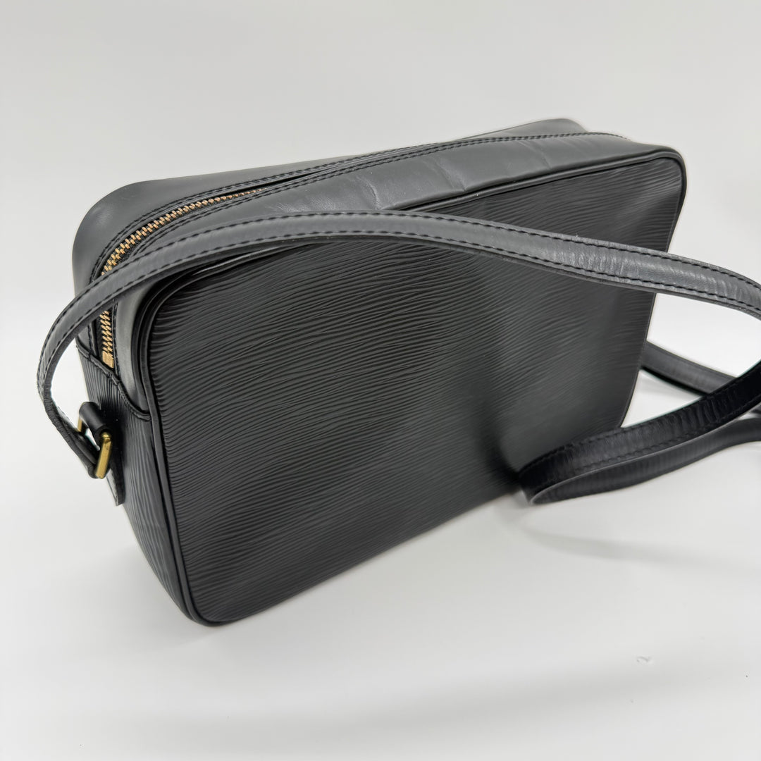 Louis Vuitton Epi Black Black Leather Trocadero 27 Crossbody Bag