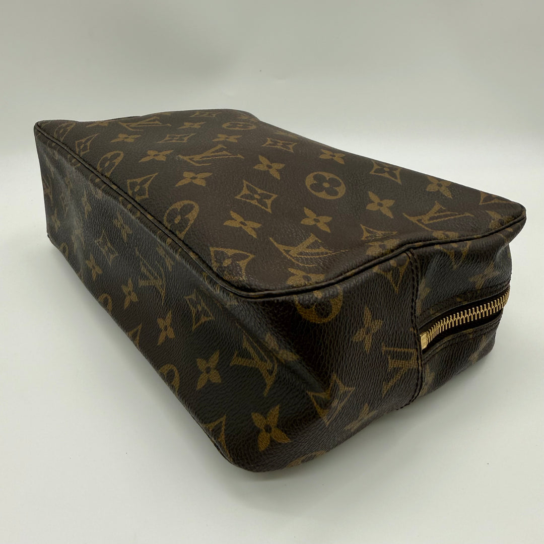 Louis Vuitton True Trousse 28 Brown Monogram Toiletry Pouch