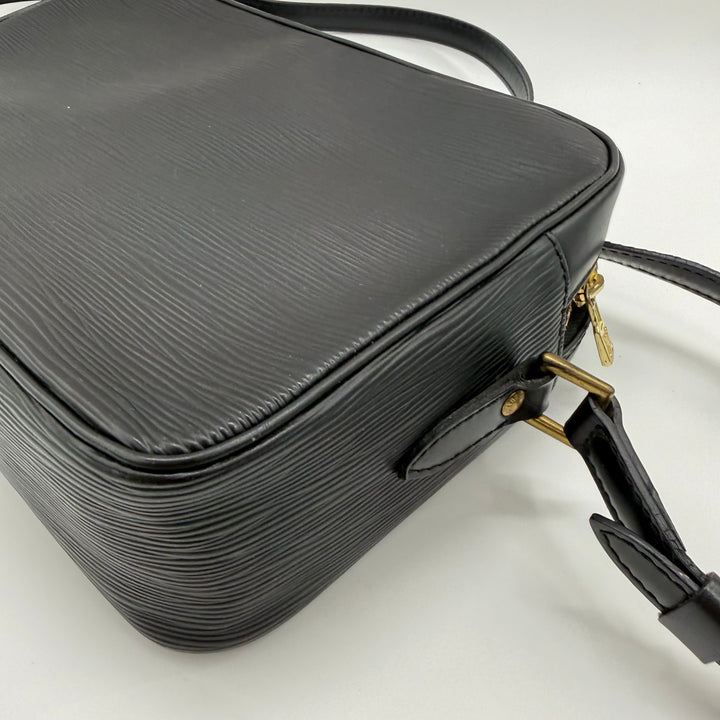 Louis Vuitton Epi Black Black Leather Trocadero 27 Crossbody Bag