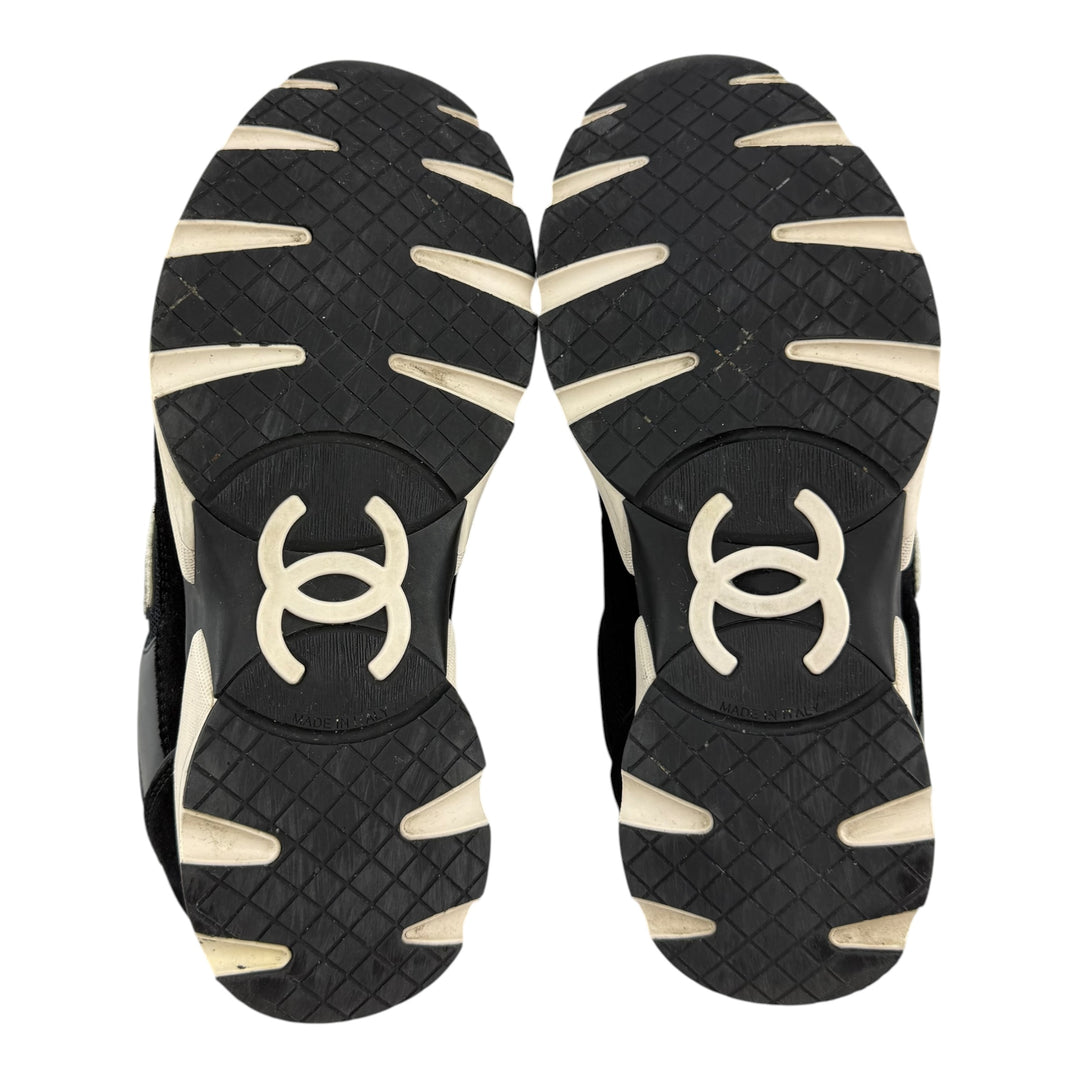 Chanel CC Runner Trainers Black/White UK 3 / EU 36