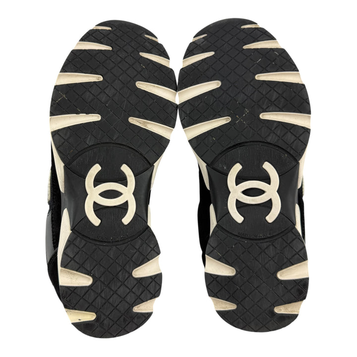 Chanel CC Runner Trainers Black/White UK 3 / EU 36