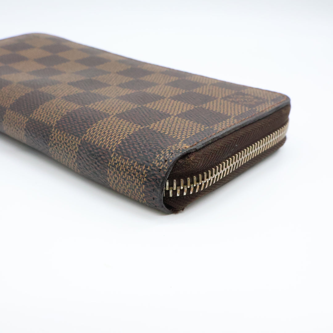 Louis Vuitton Brown Damier Zippy Purse