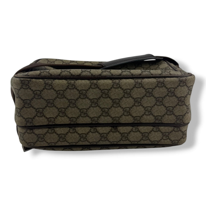 Gucci Supreme Beige Crossbody Camera Bag