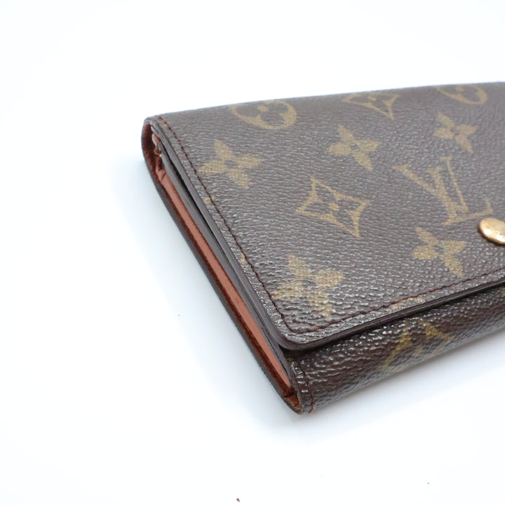 Louis Vuitton Brown Monogram Small Zippy Purse 8595