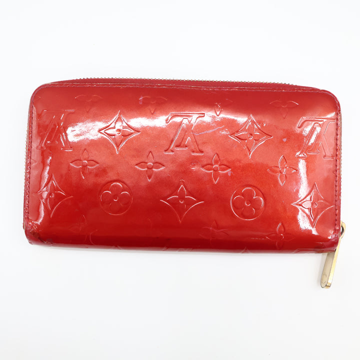 Louis Vuitton Red Patent Leather Zippy Purse