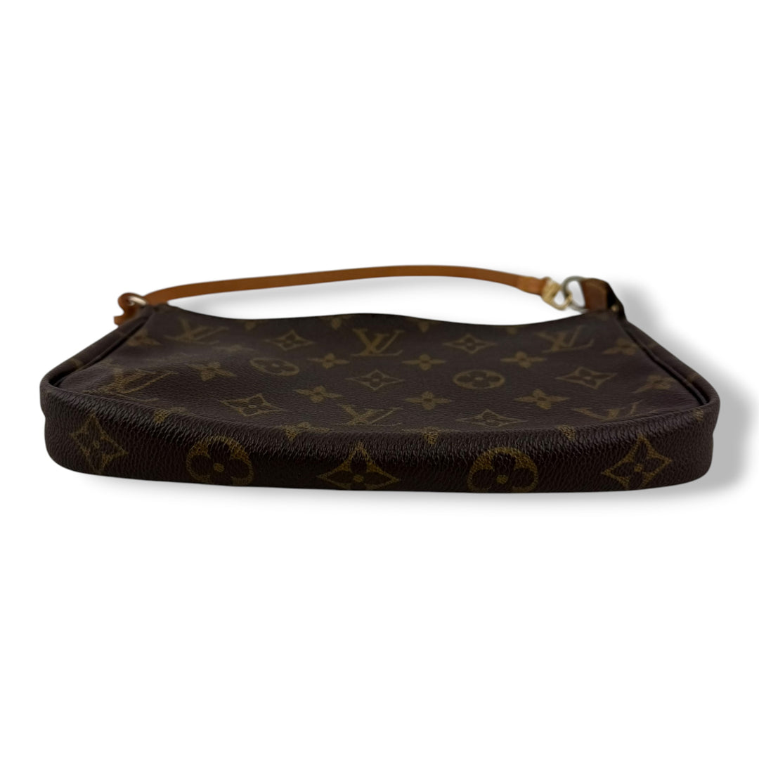 Louis Vuitton Medium Pochette Accessories Brown Monogram Clutch Bag