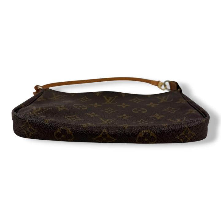 Louis Vuitton Medium Pochette Accessories Brown Monogram Clutch Bag