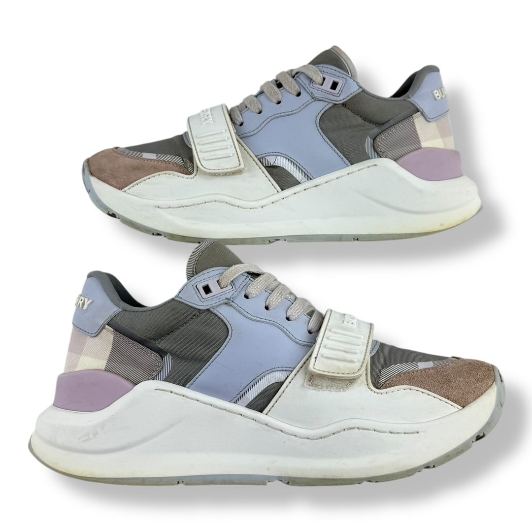 Burberry Ramsey Pink / White UK 4 / EU 37