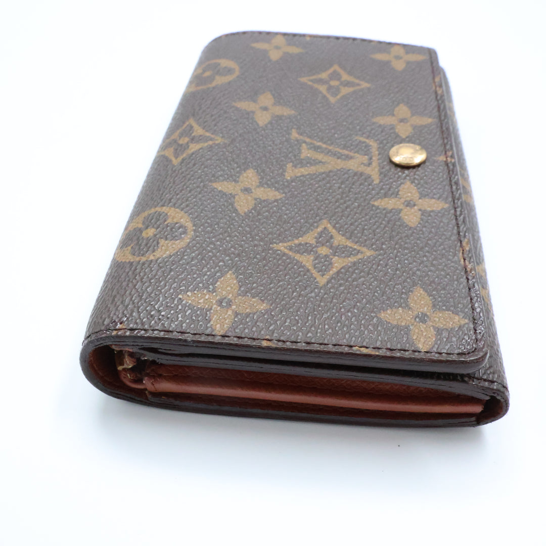 Louis Vuitton Brown Monogram Small Zippy Purse 8596