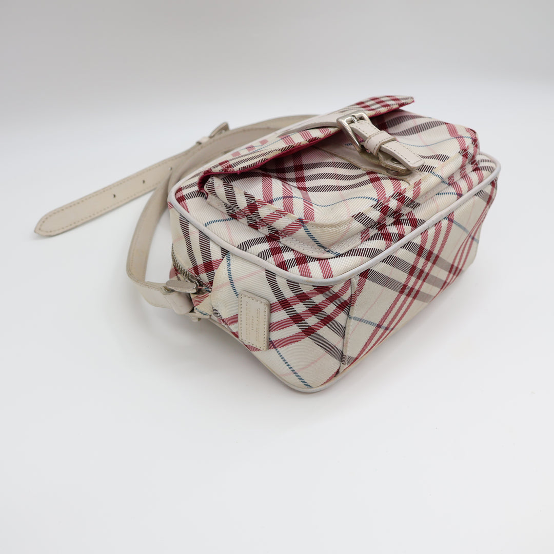 Burberry Blue Label White/Red Shoulder Bag