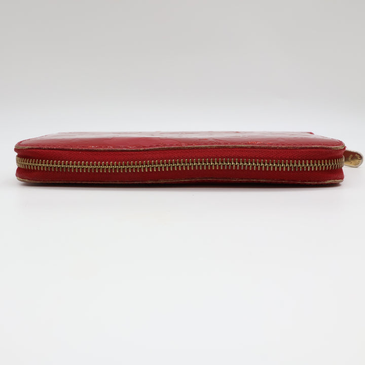 Louis Vuitton Red Patent Leather Zippy Purse
