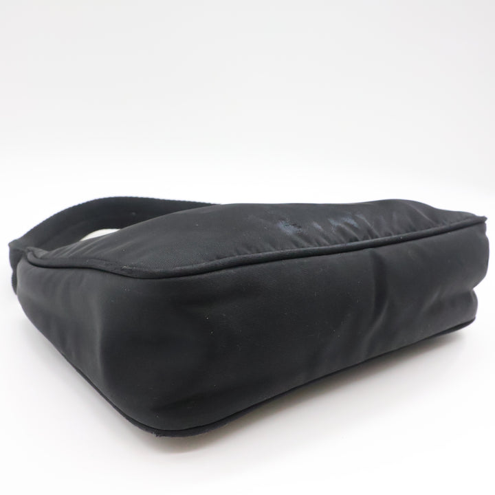 Prada Black Nylon Re-Nylon Re-Edition 2000 Pochette Handbag