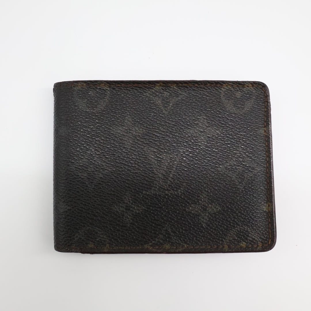 Louis Vuitton Bifold Brown Monogram Wallet Good Condition