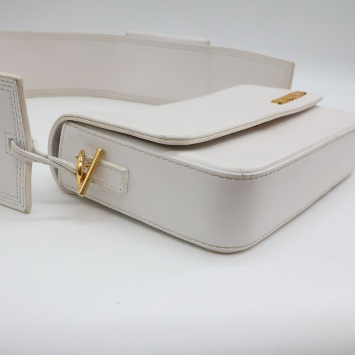 Jacquemus Le Carinu White Handbag