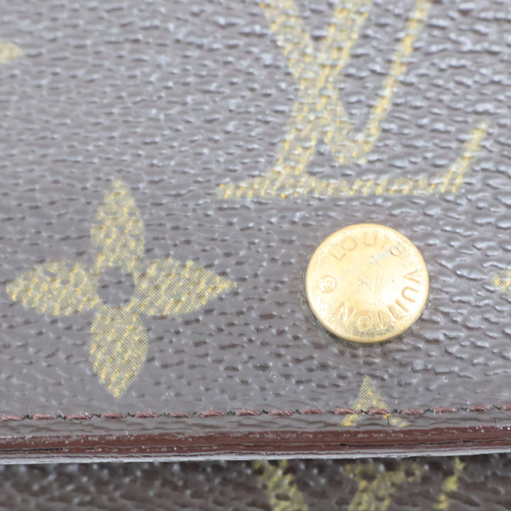 Louis Vuitton Vintage Brown Monogram Zippy Clip Purse Very Good Condition