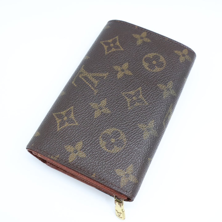 Louis Vuitton Vintage Brown Monogram Zippy Clip Purse Very Good Condition