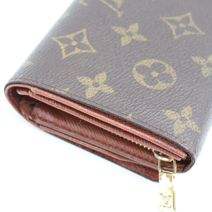 Louis Vuitton Vintage Brown Monogram Zippy Clip Purse Very Good Condition