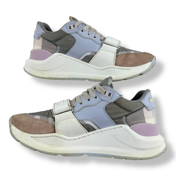 Burberry Ramsey Pink / White UK 4 / EU 37