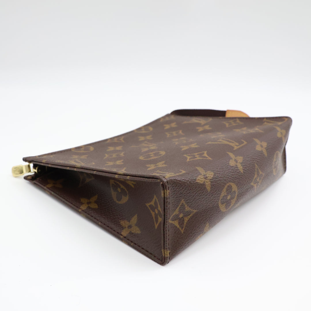 Louis Vuitton Vintage Brown Monogram Toiletry Pouch 19 Bag