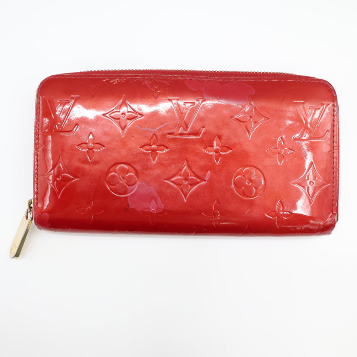 Louis Vuitton Red Patent Leather Zippy Purse