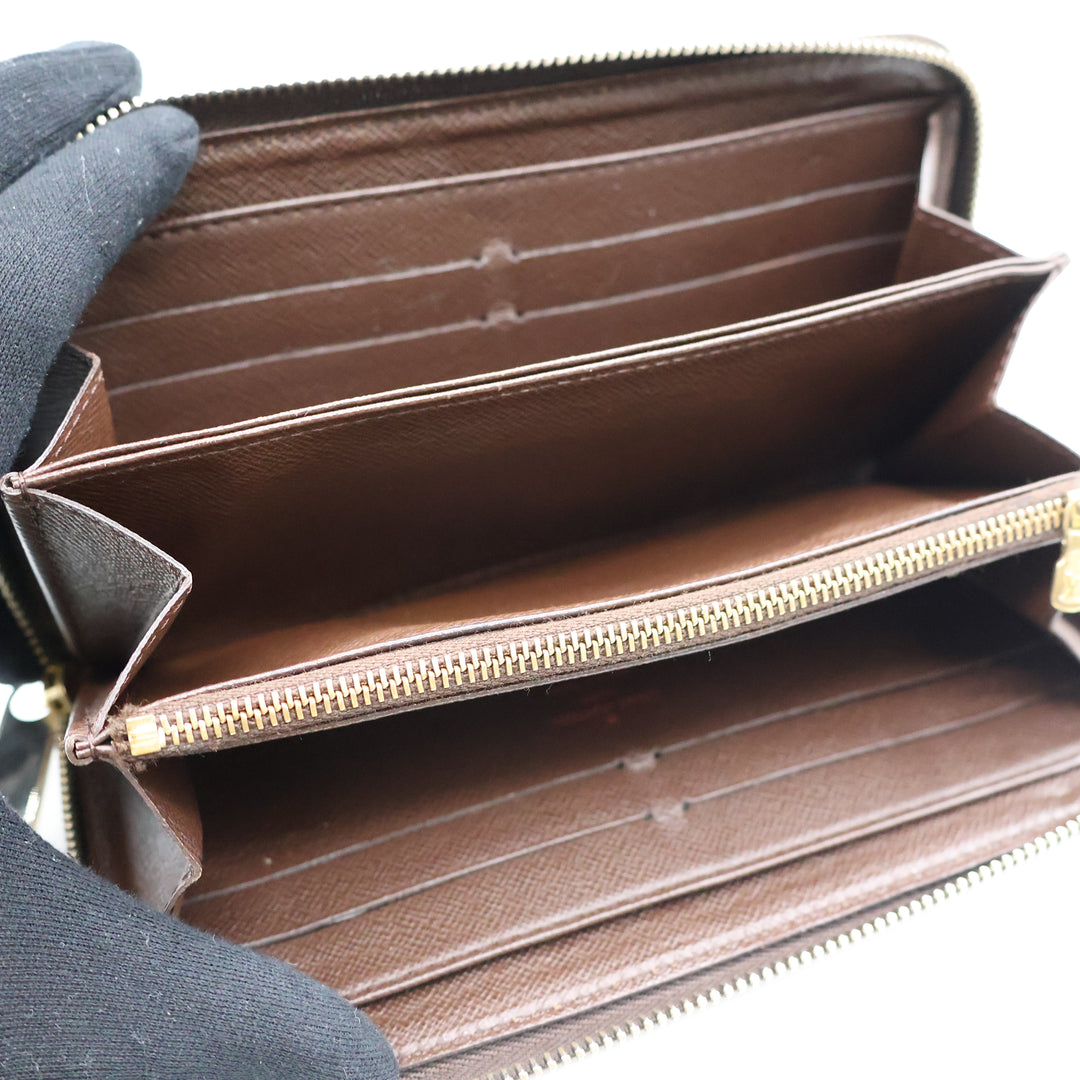 Louis Vuitton Brown Damier Zippy Purse