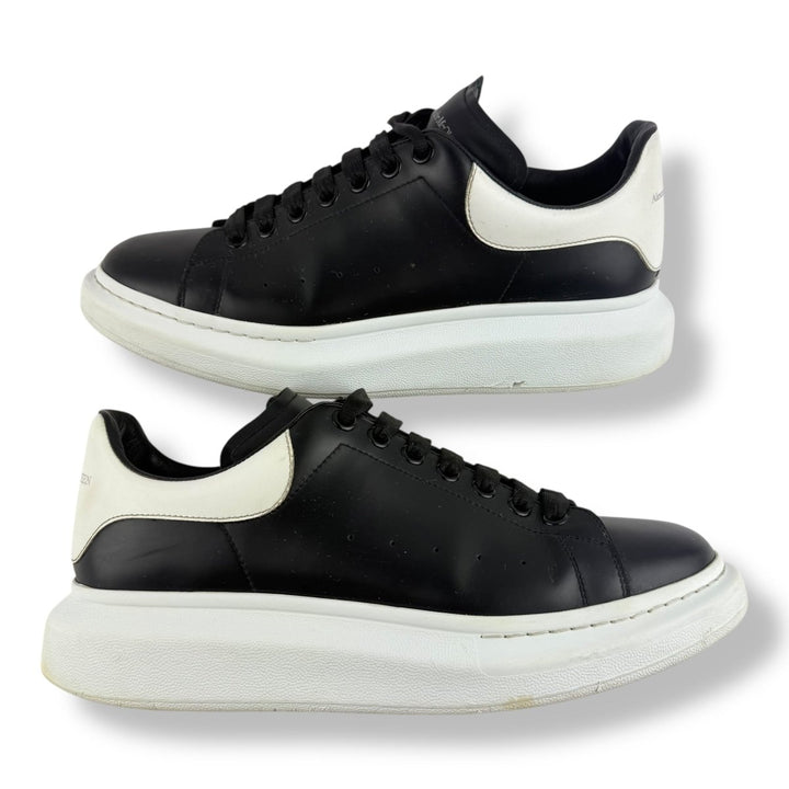 Alexander McQueen Runway Black/White UK 10 / EU 44 - Lux Central