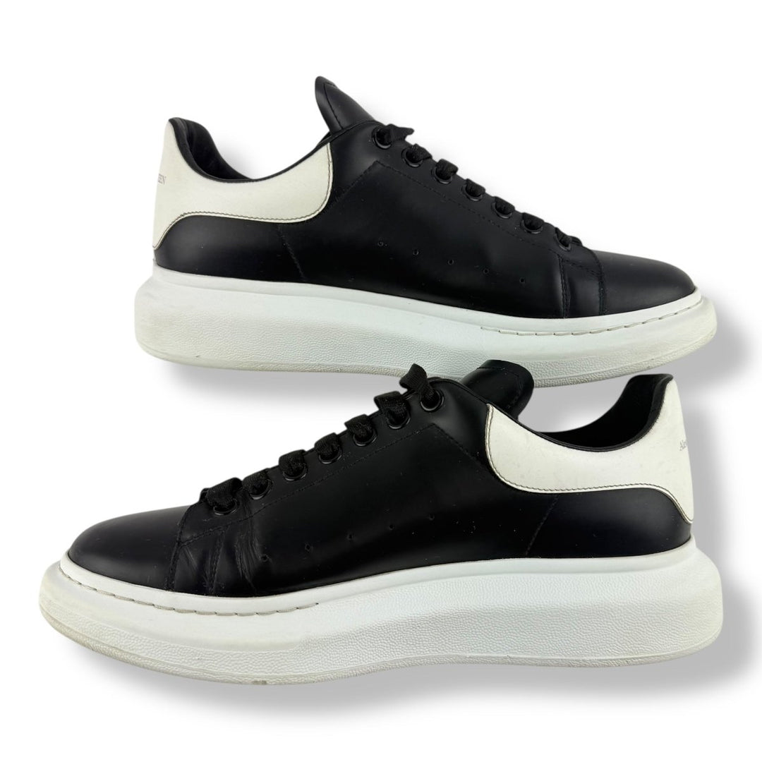 Alexander McQueen Runway Black/White UK 10 / EU 44 - Lux Central