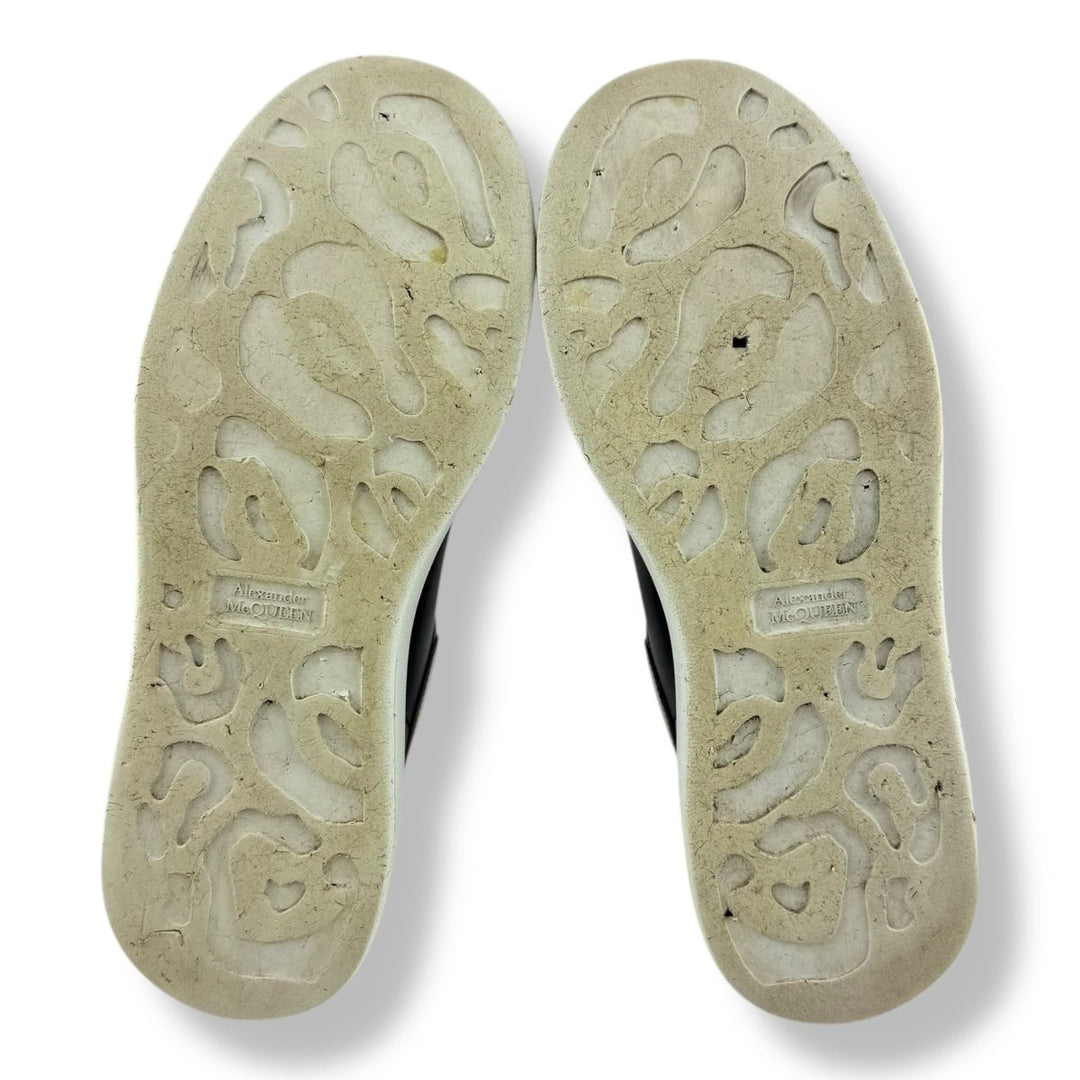Alexander McQueen Runway Black/White UK 10 / EU 44 - Lux Central
