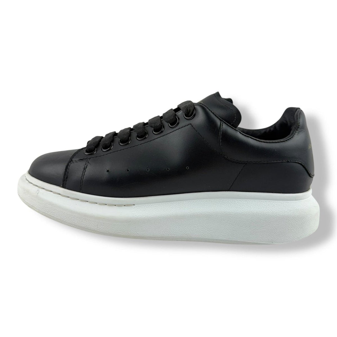 Alexander McQueen Runway Black/White UK 6 / EU 39 - Lux Central