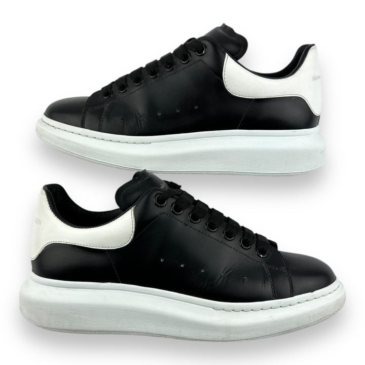 Alexander McQueen Runway Black/White UK 7 / EU 41 - Lux Central