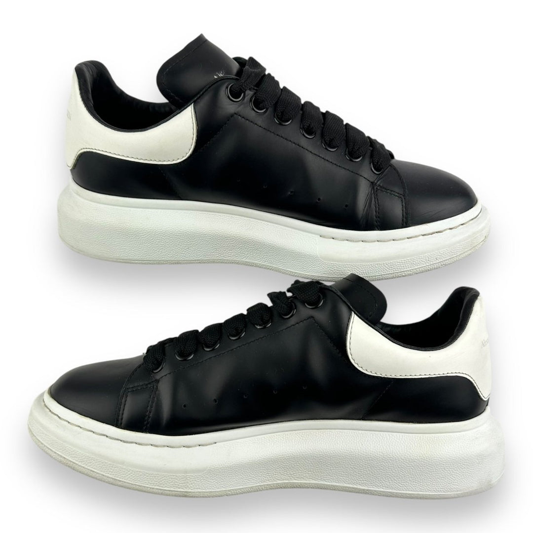 Alexander McQueen Runway Black/White UK 7 / EU 41 - Lux Central