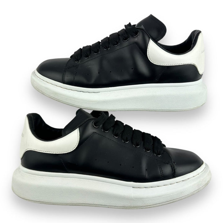 Alexander McQueen Runway Black/White UK 7 / EU 41 - Lux Central