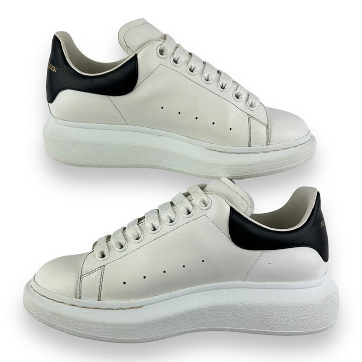 Alexander McQueen Runway White UK 6 / EU 40 - Lux Central