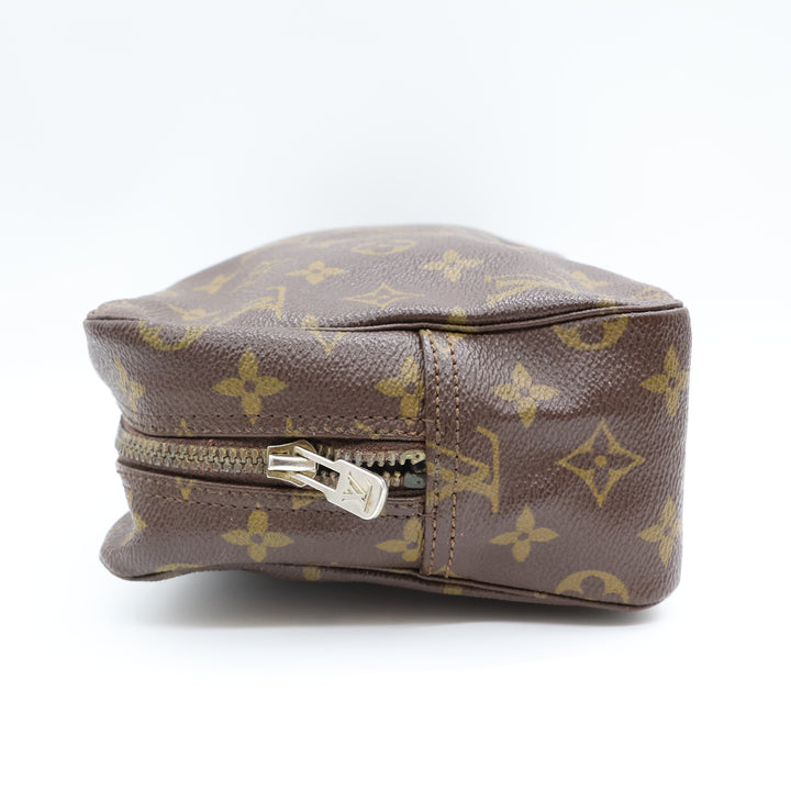 Louis Vuitton True Trousse 28 Brown Monogram Toiletry Pouch
