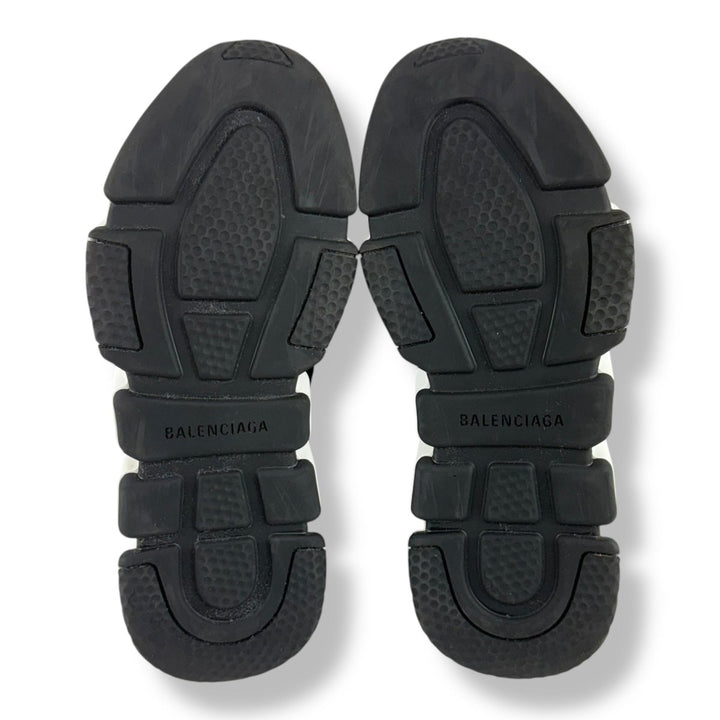 Balenciaga Speed Black/White UK 7 / EU 40 - Lux Central
