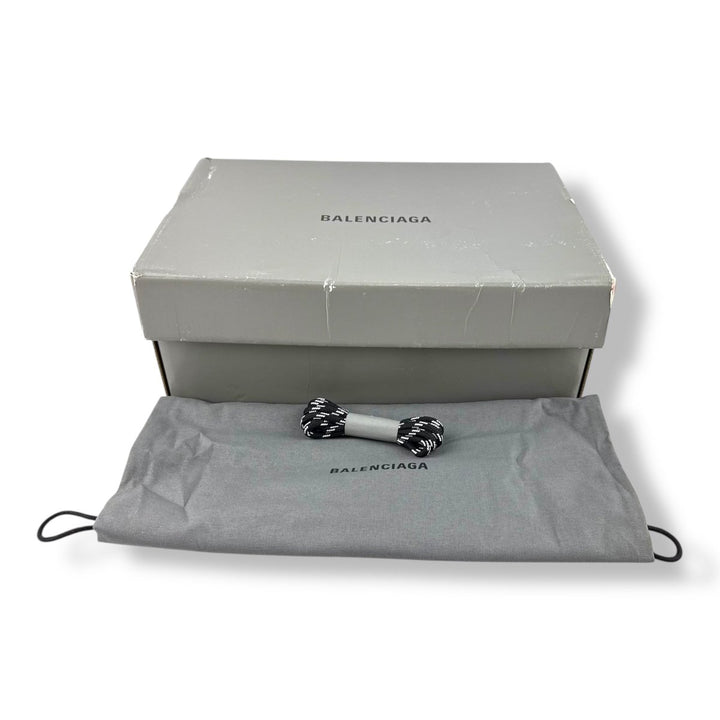 Balenciaga Speed Lace Up Black / White UK 3 / EU 36 - Lux Central