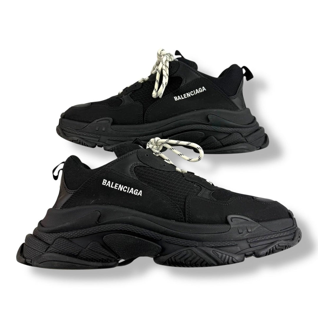 Balenciaga Triple S Black UK 10 / EU 44 - Lux Central