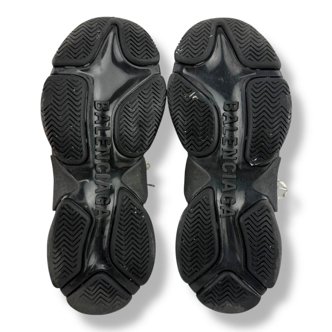 Balenciaga Triple S Black UK 10 / EU 44 - Lux Central