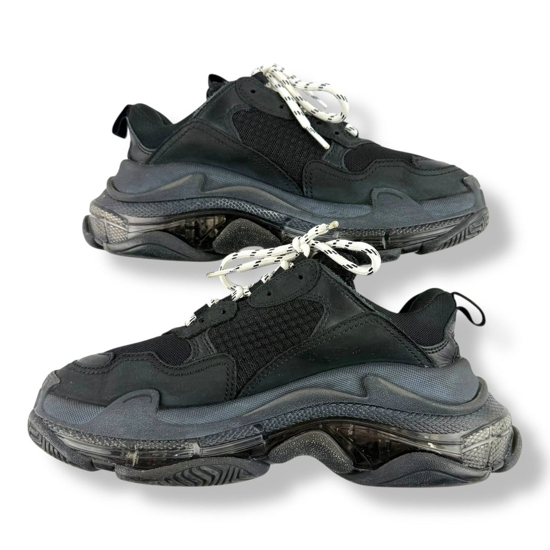 Balenciaga Triple S Black UK 5 / EU 38 - Lux Central