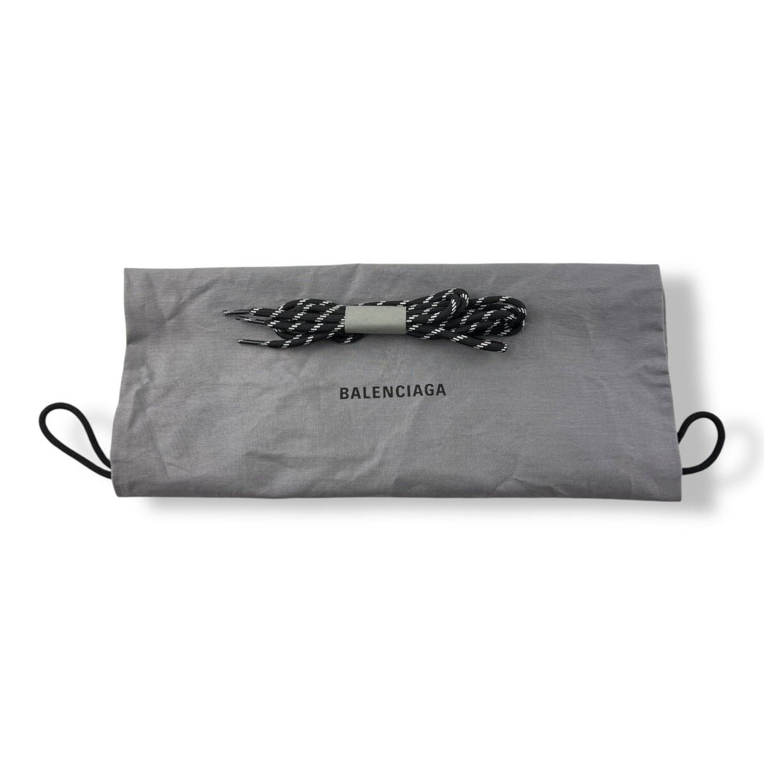 Balenciaga Triple S Black UK 5 / EU 39 - Lux Central