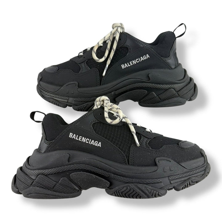 Balenciaga Triple S Black UK 5 / EU 39 - Lux Central